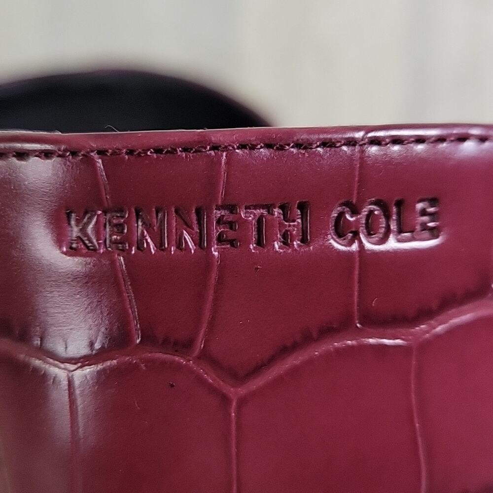 Kenneth Cole Roanne Burgundy Croc Print Ankle Bootie Womens Size 5.5 NEW - Picture 4 of 16